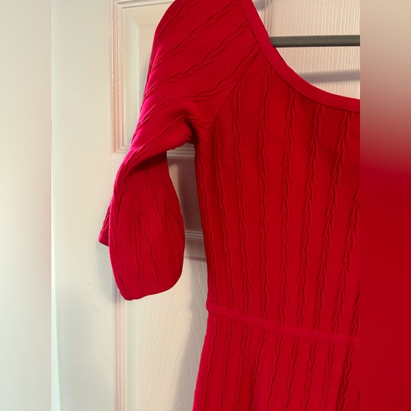 Herve Leger off shoulder Dress - Picture 9 of 10